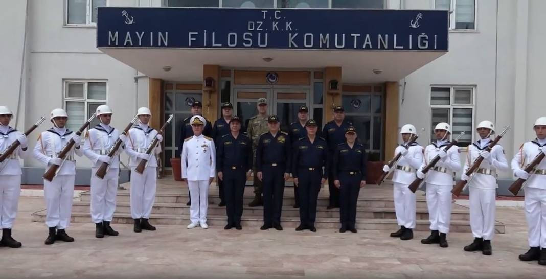 Genelkurmay Başkanı Gürak, deniz kuvvetleri unsurlarını denetledi - Resim: 12